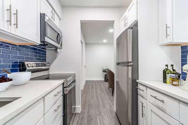 Cocina renovada - Foxwood Apartments