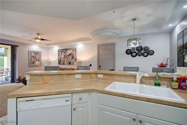 Photo - 1522 SW 50th St Unit 104