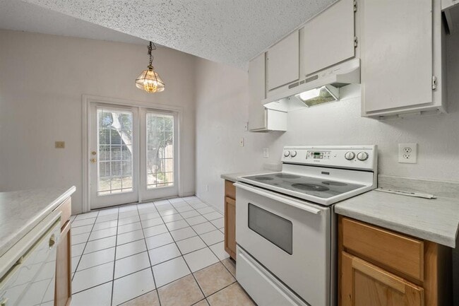 Photo - 1013 Bird Creek Dr