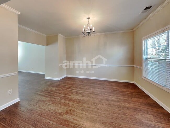 Photo - 17 Brookvalley Ct W