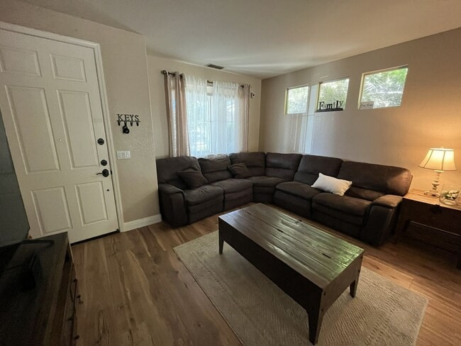 Photo - Remodeled 4 bedroom, 2 bathroom home in Elk Grove, CA!