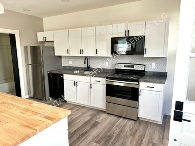 Photo - 701 W Galena St Unit 701 W Galena 7