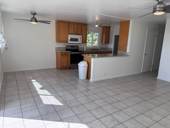 Photo - 1576 Pahulu St Unit Front Top