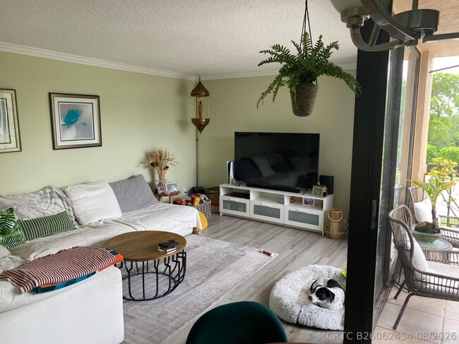 2255 Lindell Blvd Unit 4311
