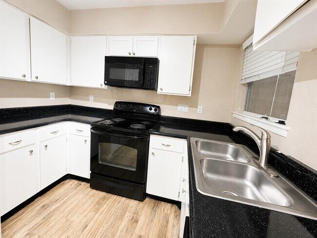 Photo - 10507 Mellow Ln Unit 13202