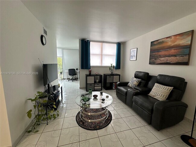 Photo - 9440 W Flagler St