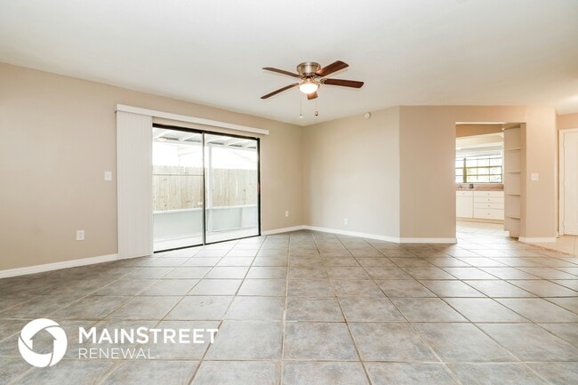 Photo - 1718 Tall Pines Dr