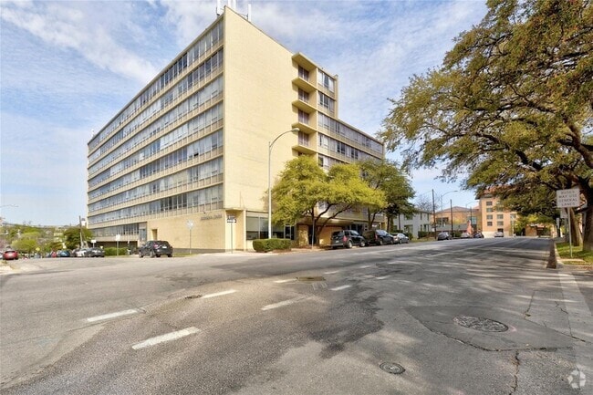 Building Photo - 1800 Lavaca St Unit A-703 Rental