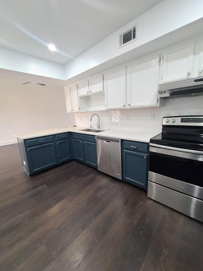 Photo - 3190 Leewood Ter Unidad L203