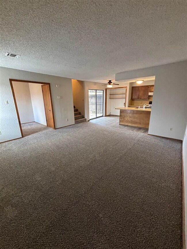 Photo - 901 NE Tortoise Dr