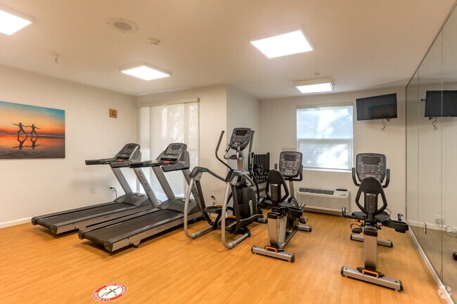 Fitness Center - The Village at Willow Glen