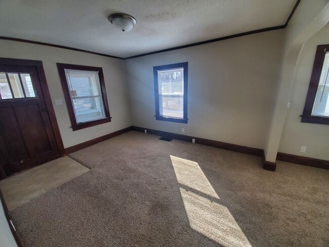 Photo - 2 bedroom, 1 bathroom with 1 car garage!