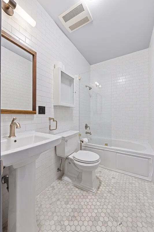 Photo - 390 Fifth Avenue Unit 3F
