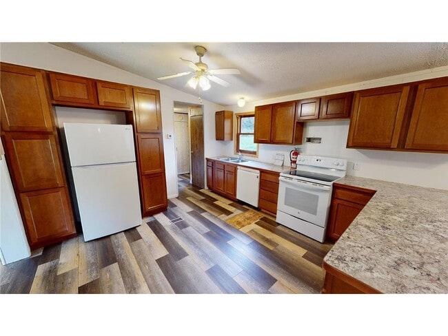 Photo - 12601 County Rd 40 NE