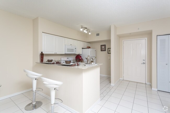 Photo - Royal Palms Apartments