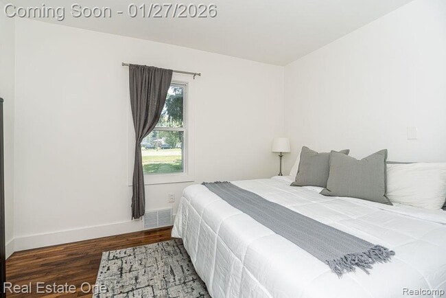 Photo - 2392 W Auburn Rd