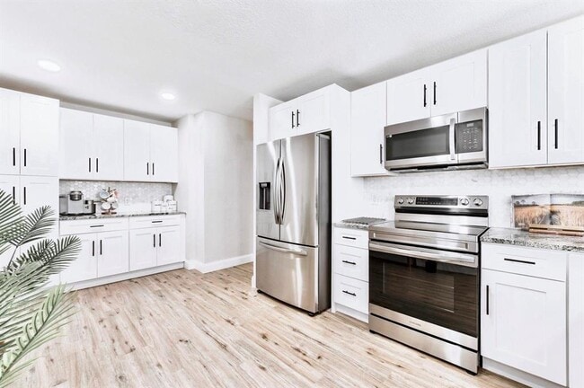 Photo - 6220 Interbay Ave
