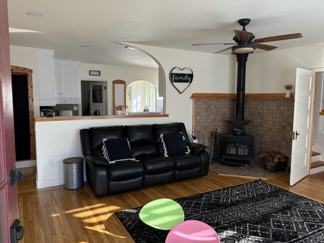 Photo - 200 Taylor St