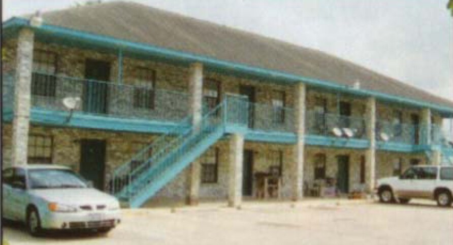 Summit Apartments - Summit Apartments