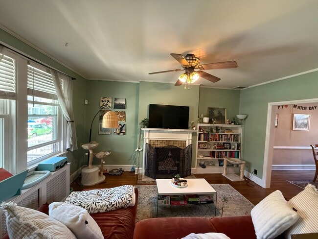 Photo - 2904 Parkwood Ave