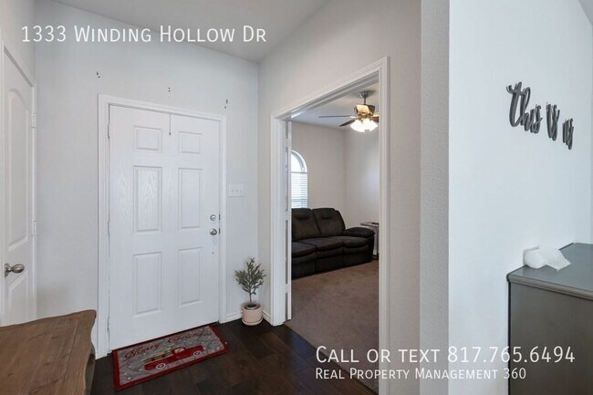 Photo - 1333 Winding Hollow Dr