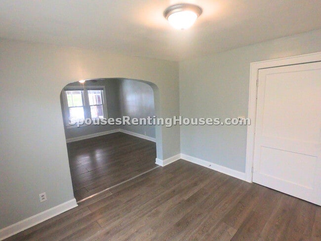 Photo - 925 N Grant Ave