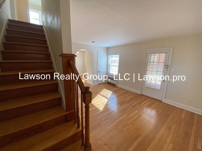 2611-2613 Bowman St.