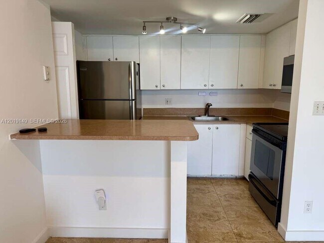 Photo - 770 Claughton Island Dr Unit 706