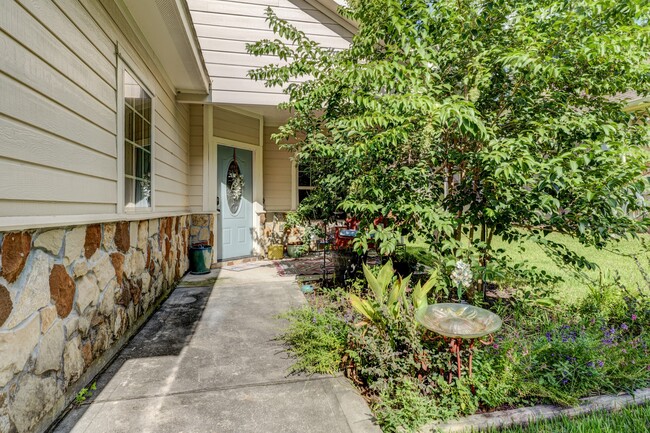 Photo - 901 Franconia Dr