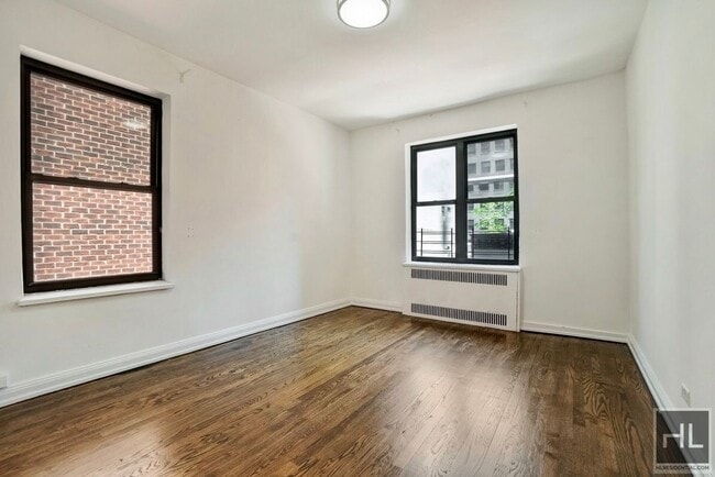 Building Photo - EAST 55 STREET