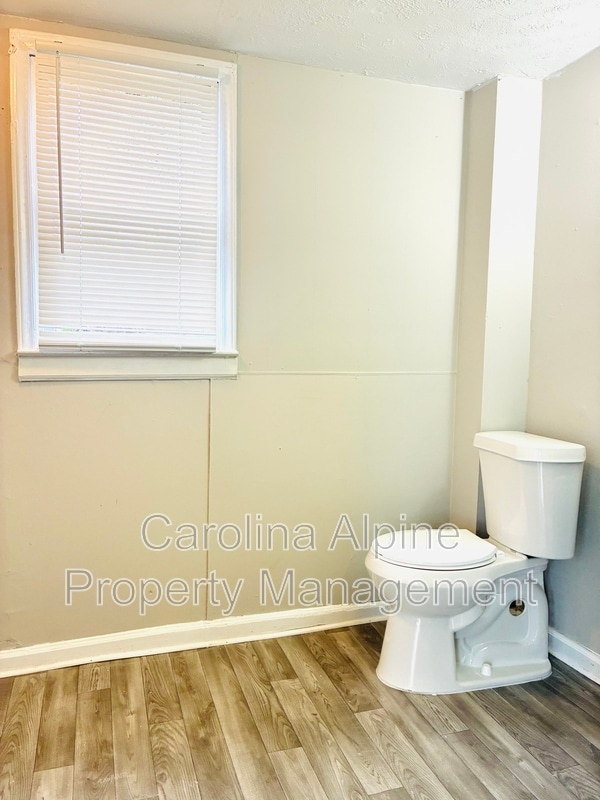 Photo - 208 Royster Ave