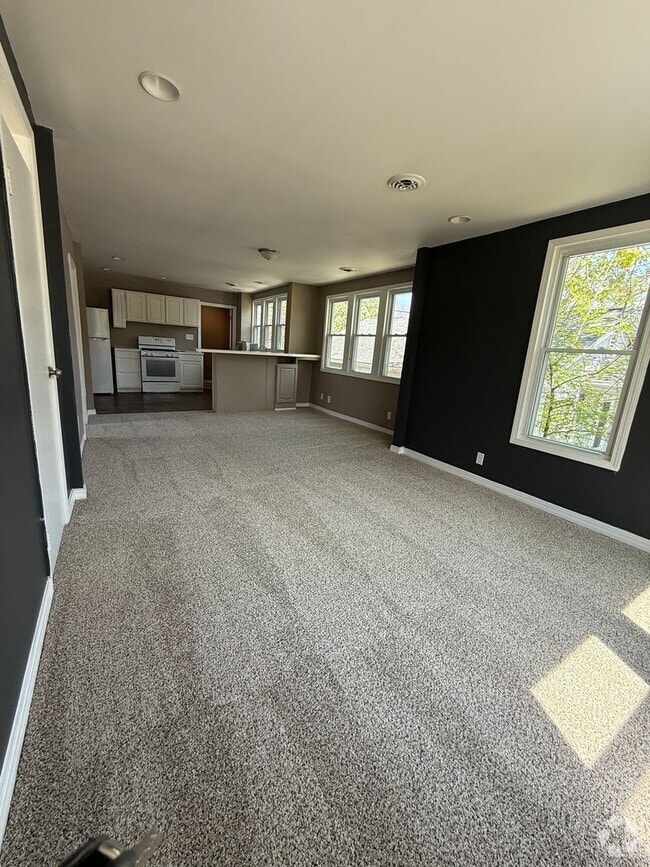 Building Photo - 1500 Birney St Unit B Rental