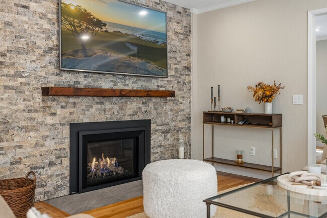 2865 Lasauen Rd