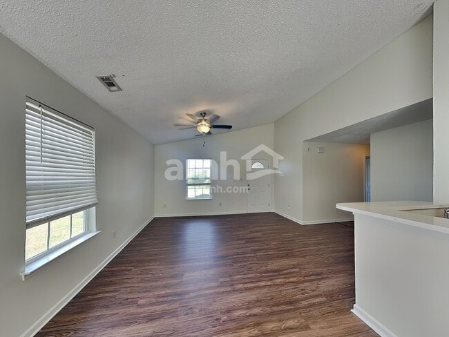 Photo - 15115 De Havilland Dr