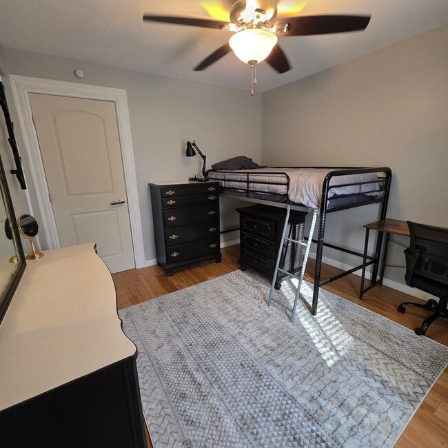 Photo - 149 Adam St Unit 2
