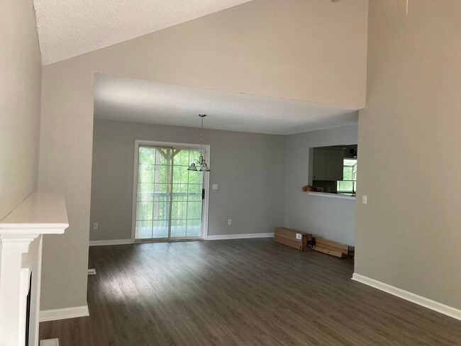 Photo - 4147 Lake Mist Dr NW