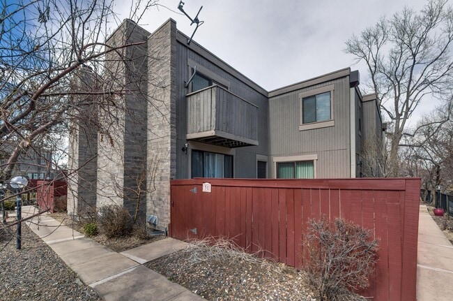 Photo - 1152 S Yosemite Way