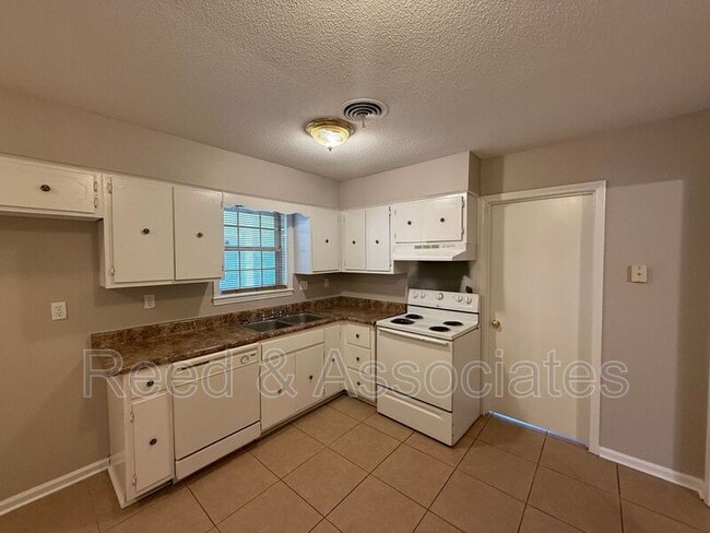 Photo - 4096 Silverleaf Rd