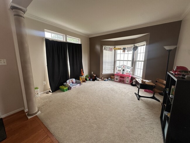 Photo - 132 Richwood Hall Rd