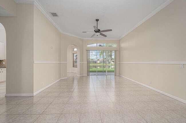 Photo - 137 NW Magnolia Lakes Blvd