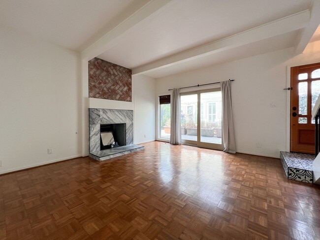 Photo - 937 Hunt Ave