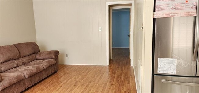 Photo - 205 Glenview Terrace