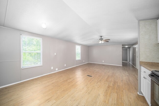 Building Photo - 13336 Enchanted Ct