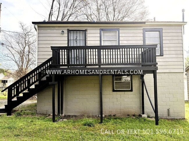 Building Photo - 2021.5 W Short 17th St Rental