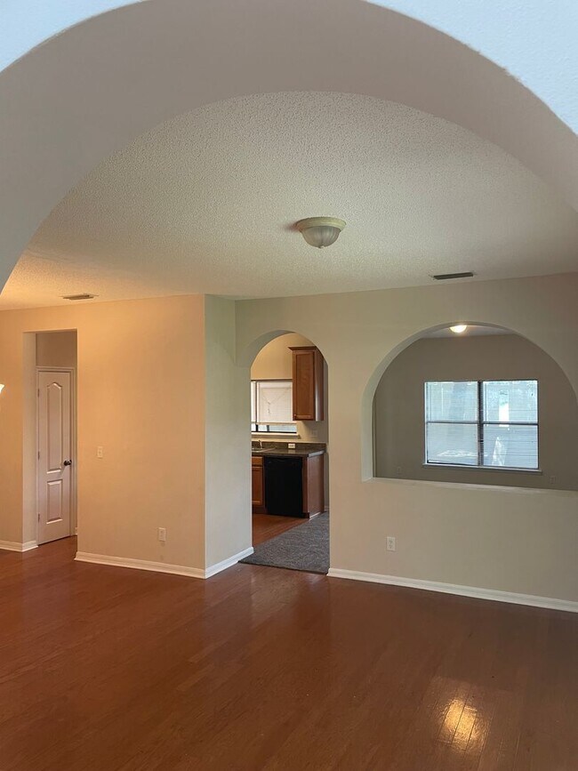 BEAUTIFUL & SPACIOUS 3/2.5 TOWNHOME! House Rental in Jacksonville, FL