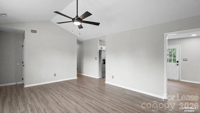 Photo - 3320 Whitebridge Ln