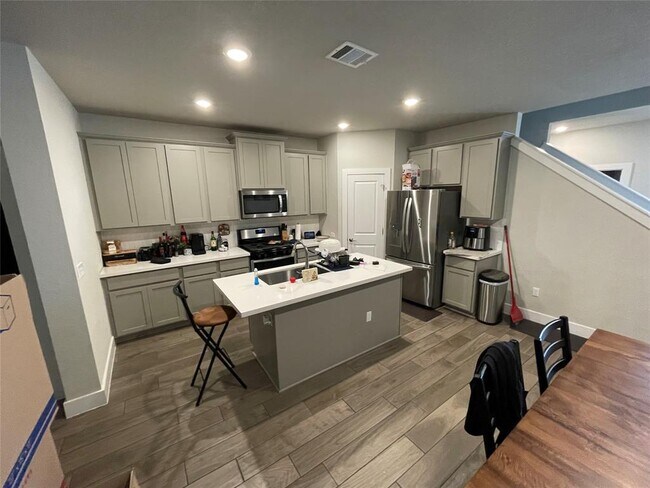 Photo - 8412 Cottage Rose Dr