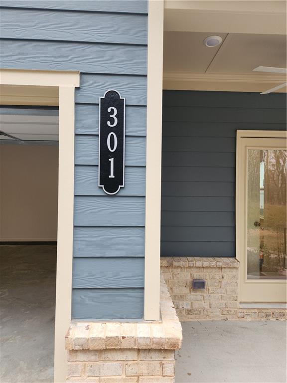 Photo - 301 Fraley Dr