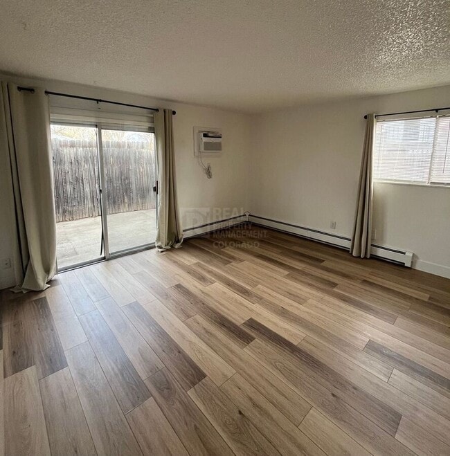 Photo - 30 Emery Way