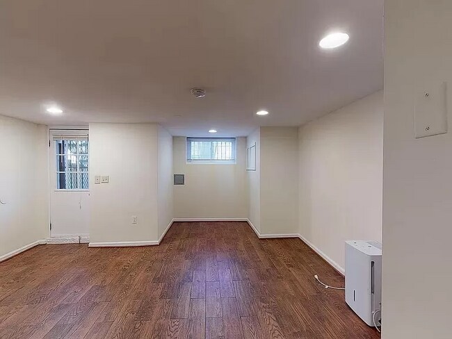 Photo - 1307 22nd St NW Unidad B